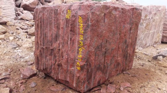 granite romantica red