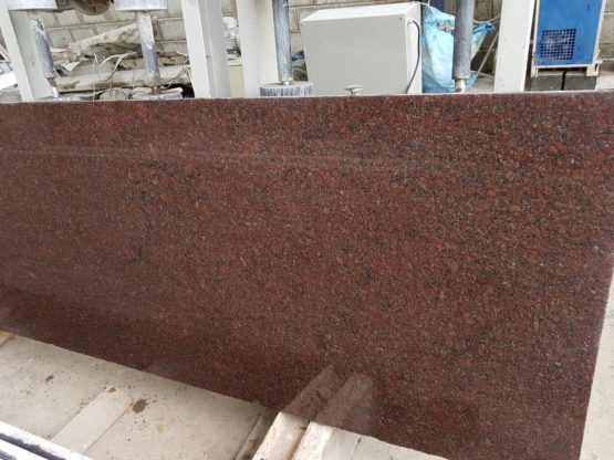 granit ruby red